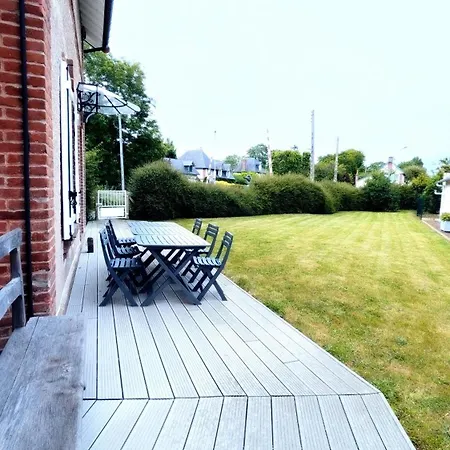 Pn 84, Maison 4-6 Personnes , Jardin , Et Centre A 15 Min A Pied Houlgate