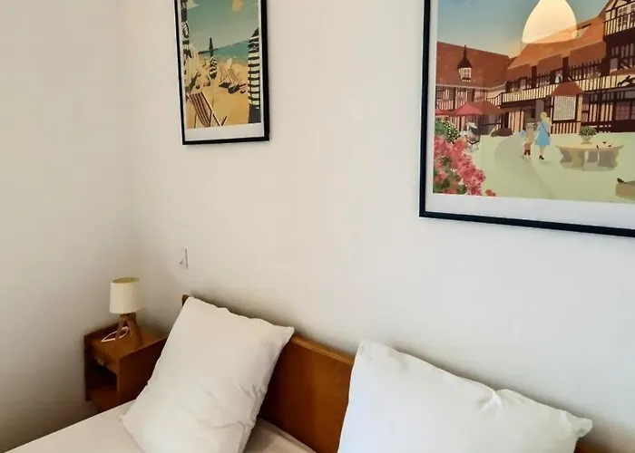 Pn 84, Maison 4-6 Personnes , Jardin , Et Centre A 15 Min A Pied *